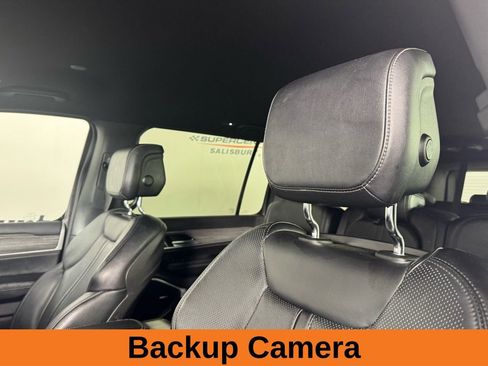 Used 2024 Jeep Wagoneer L Series II w/ Flexible Seating Group image 11