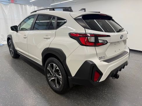 Used 2024 Subaru Crosstrek 2.0i Premium image 4