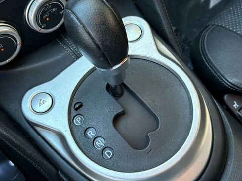 Used 2009 Nissan 370Z Touring image 23