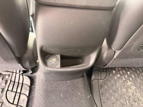 Used 2023 Hyundai Kona Limited FWD image 37