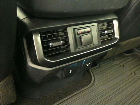 Certified 2022 Ford F150 Lariat w/ Equipment Group 502A High image 12