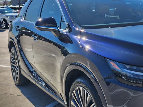 Certified 2025 Lexus RX 350 Premium Plus w/ Accessory Package (Z1) image 8