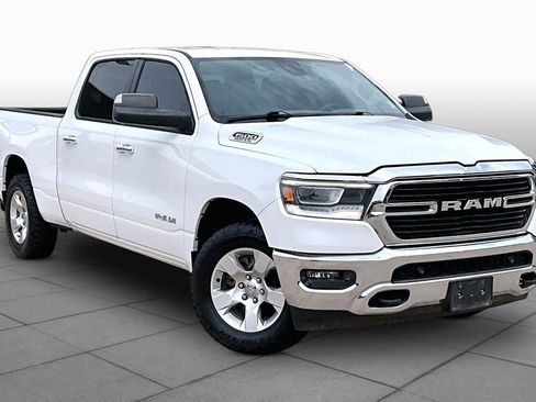 Used 2019 RAM 1500 Big Horn AWD/4WD image 3