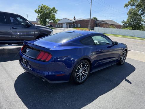 Used 2016 Ford Mustang Premium RWD image 7