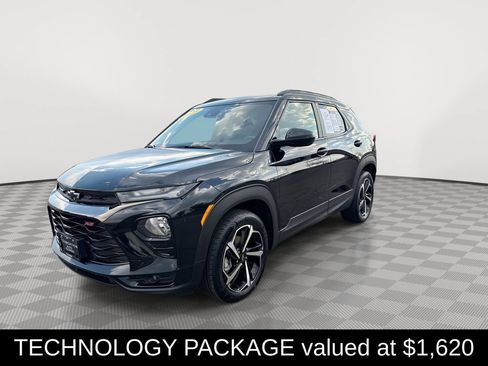 Certified 2023 Chevrolet TrailBlazer RS w/ Sun and Liftgate Package AWD/4WD image 6