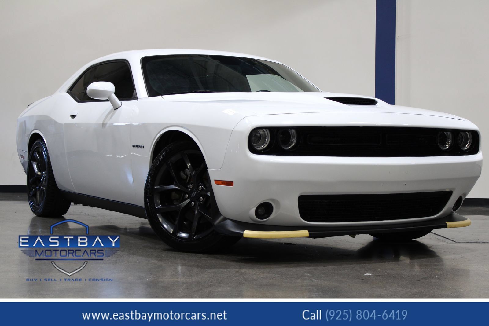 Used 2022 Dodge Challenger R/T w/ Blacktop Package RWD image 1