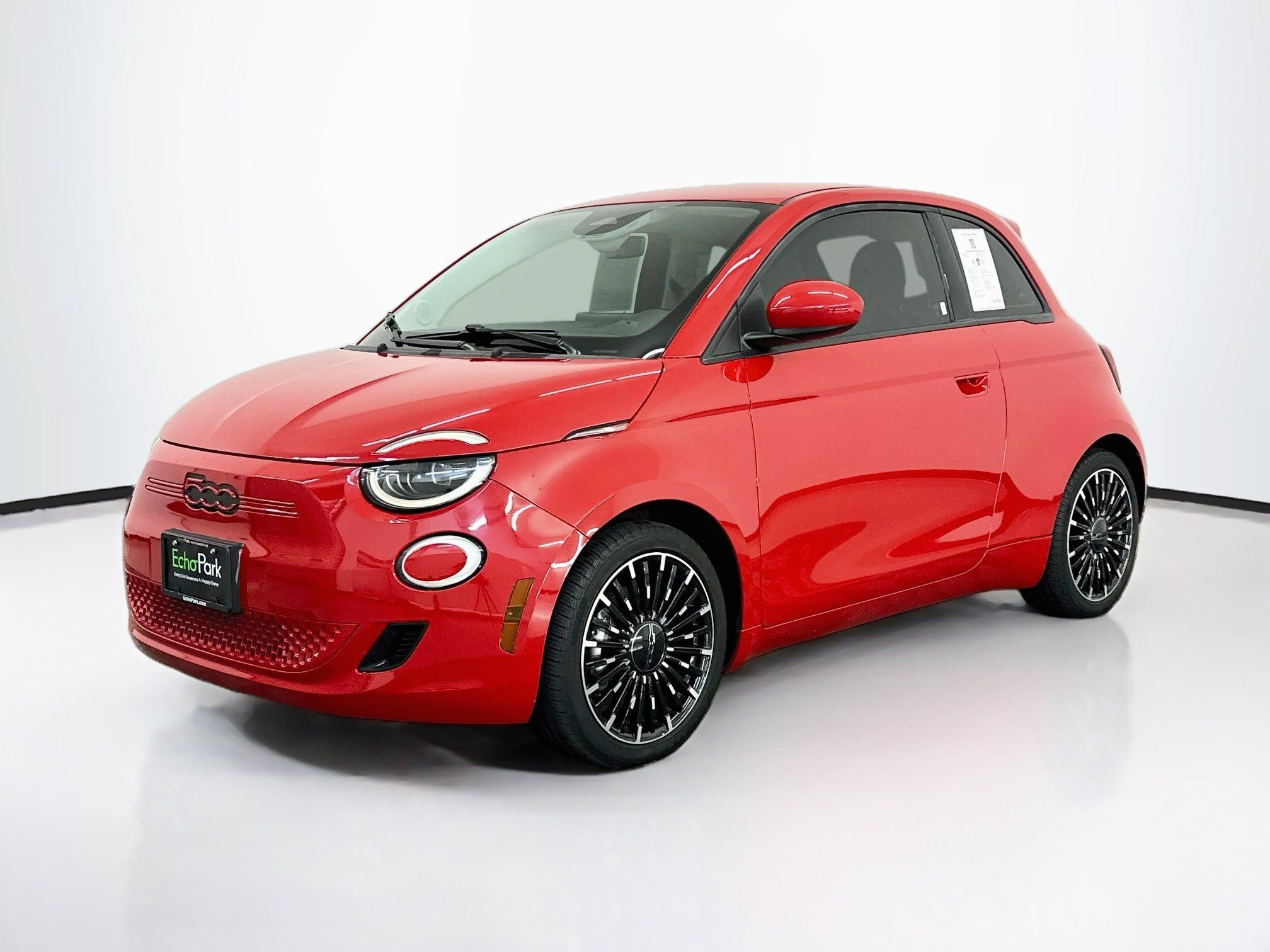 Used 2024 FIAT 500 e (RED) FWD image 3