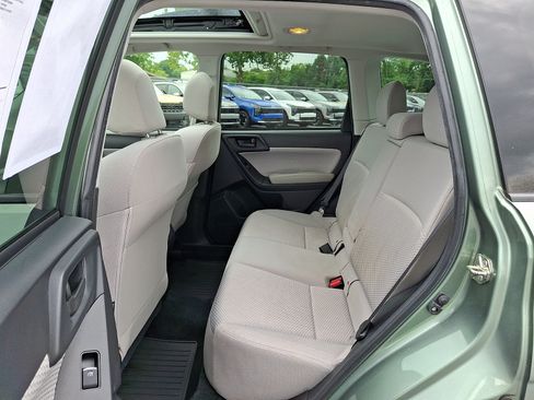 Used 2018 Subaru Forester 2.5i Premium AWD/4WD image 11