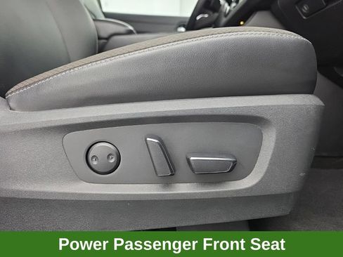 Used 2024 Nissan Pathfinder SL AWD/4WD image 49