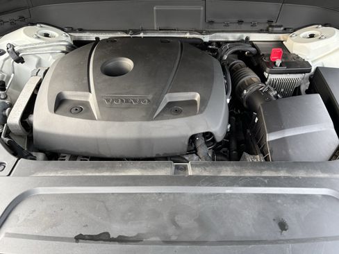 Used 2019 Volvo XC90 T6 Momentum w/ Protection Package Premier image 36