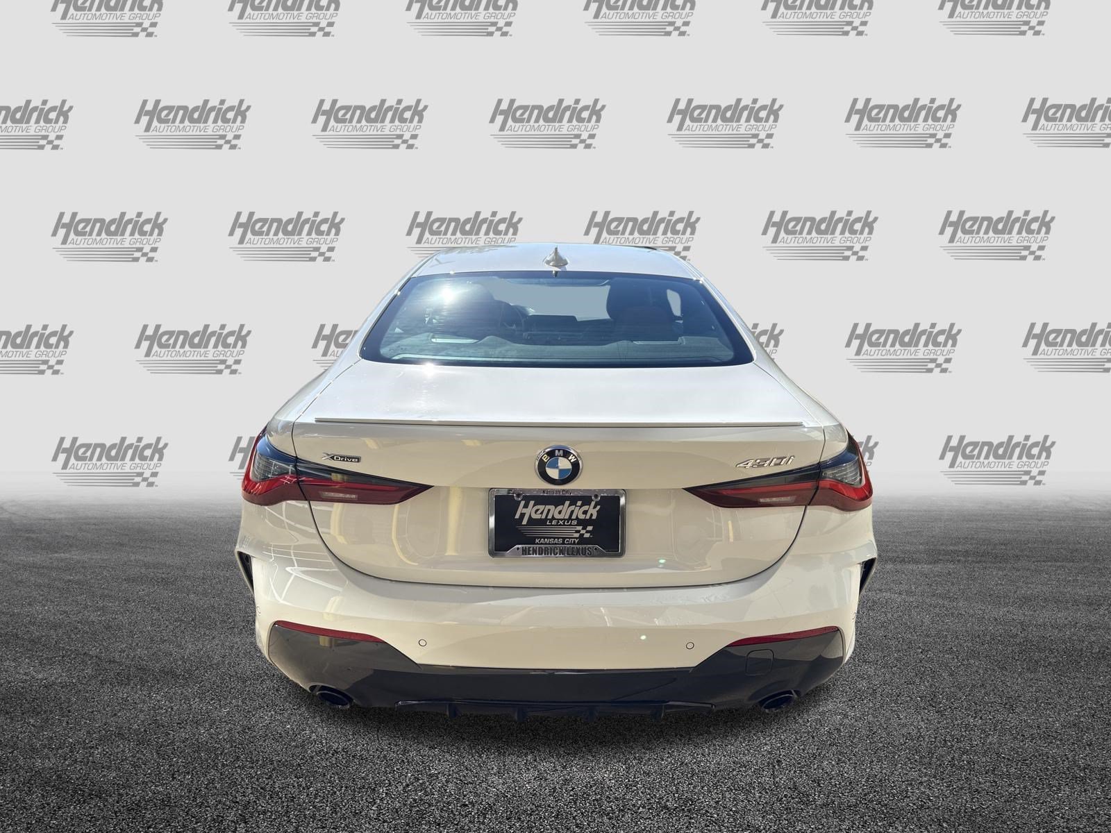 Used 2022 BMW 430i xDrive Coupe w/ M Sport Package AWD/4WD image 9
