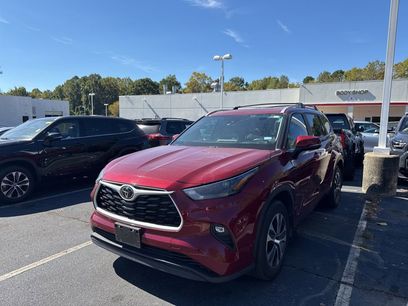 Used 2023 Toyota Highlander XLE