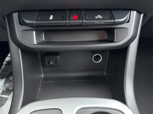 Used 2022 Chevrolet Colorado LT w/ Chrome Appearance Package image 18