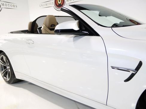 Used 2018 BMW M4 Convertible image 71