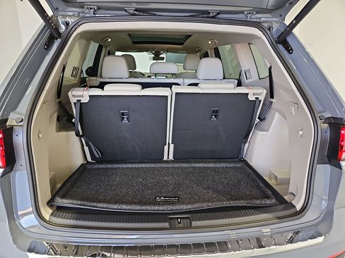 New 2026 Volkswagen Atlas SE FWD image 13