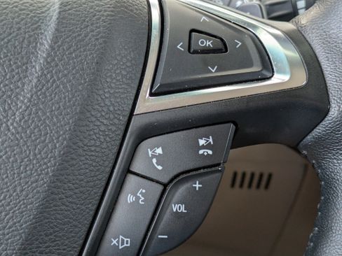 Used 2018 Ford Edge Titanium w/ Technology Package AWD/4WD image 26