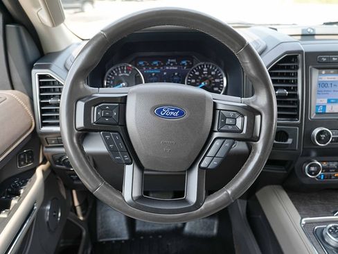 Used 2019 Ford Expedition Limited w/ Equipment Group 302A AWD/4WD image 34