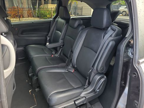 Used 2023 Honda Odyssey Touring image 17