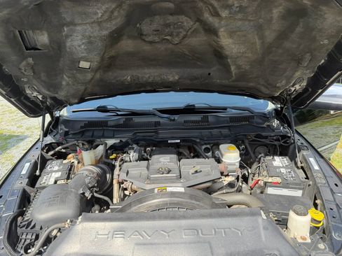Used 2015 RAM 3500 Laramie AWD/4WD image 12