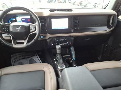 Certified 2023 Ford Bronco Wildtrak AWD/4WD image 10