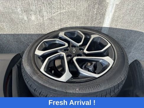 Used 2024 Chevrolet Trax RS FWD image 20
