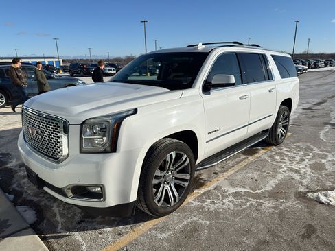 Used 2017 GMC Yukon XL Denali w/ Open Road Package image 3