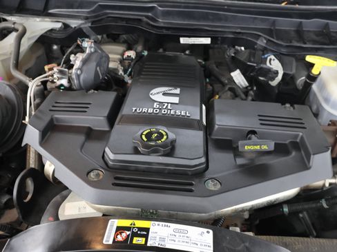 Used 2016 RAM 3500 Laramie AWD/4WD image 21