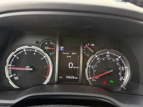 Used 2021 Toyota 4Runner Limited AWD/4WD image 19