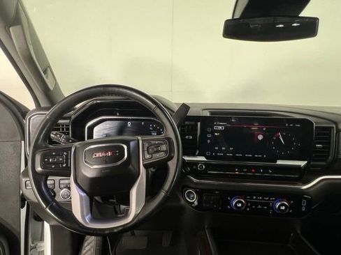 Used 2024 GMC Sierra 3500 SLE w/ SLE Value Package image 31