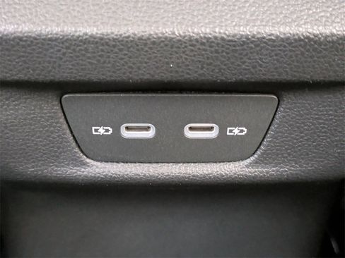 Certified 2025 Volkswagen Tiguan S image 16