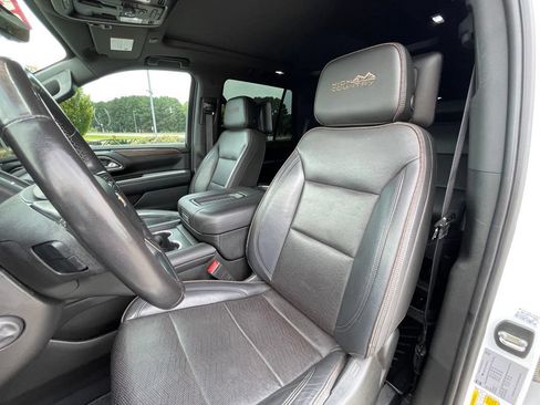 Used 2023 Chevrolet Tahoe High Country w/ Premium Package 2 AWD/4WD image 22