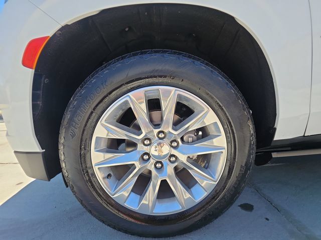 Used 2023 Chevrolet Tahoe Premier AWD/4WD image 33