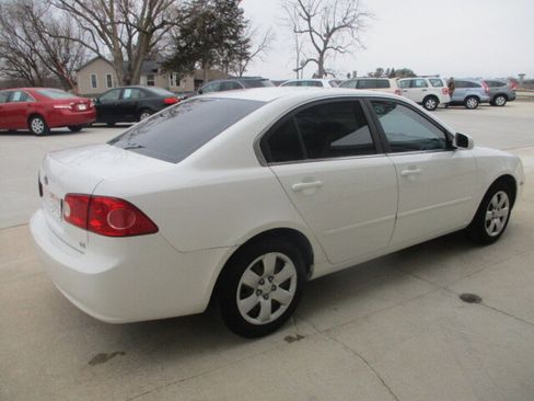 Used 2007 Kia Optima LX image 15
