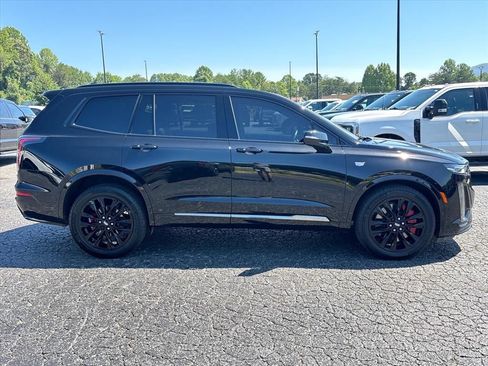 Used 2024 Cadillac XT6 Sport w/ Technology Package AWD/4WD image 9