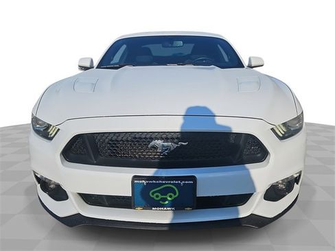 Used 2015 Ford Mustang GT image 1