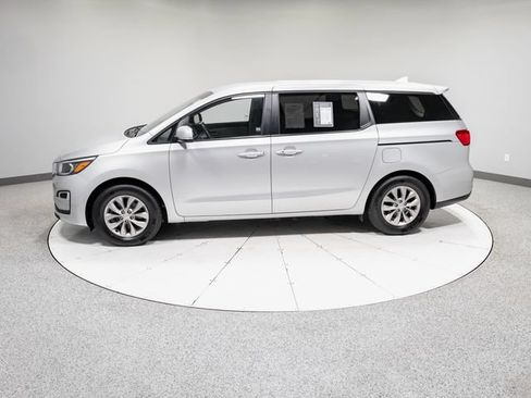 Used 2020 Kia Sedona LX FWD image 32