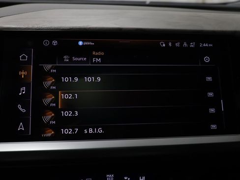 Used 2023 Audi Q4 e-tron Premium Plus w/ Premium Plus image 8