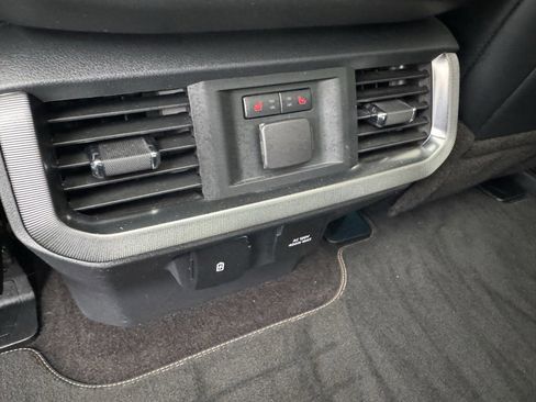 Certified 2021 Ford F150 Platinum w/ Equipment Group 701A High image 20