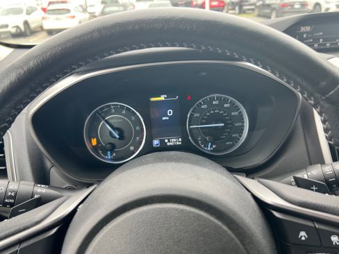 Used 2022 Subaru Ascent Limited w/ Popular Package #4 image 6