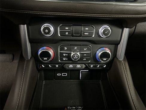 Certified 2023 GMC Yukon SLT w/ SLT Premium Package image 17