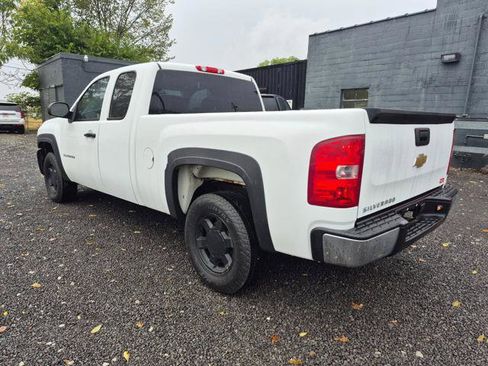 Used 2011 Chevrolet Silverado 1500 W/T image 6