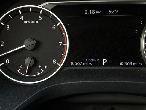 Used 2025 Nissan Rogue SV FWD image 38