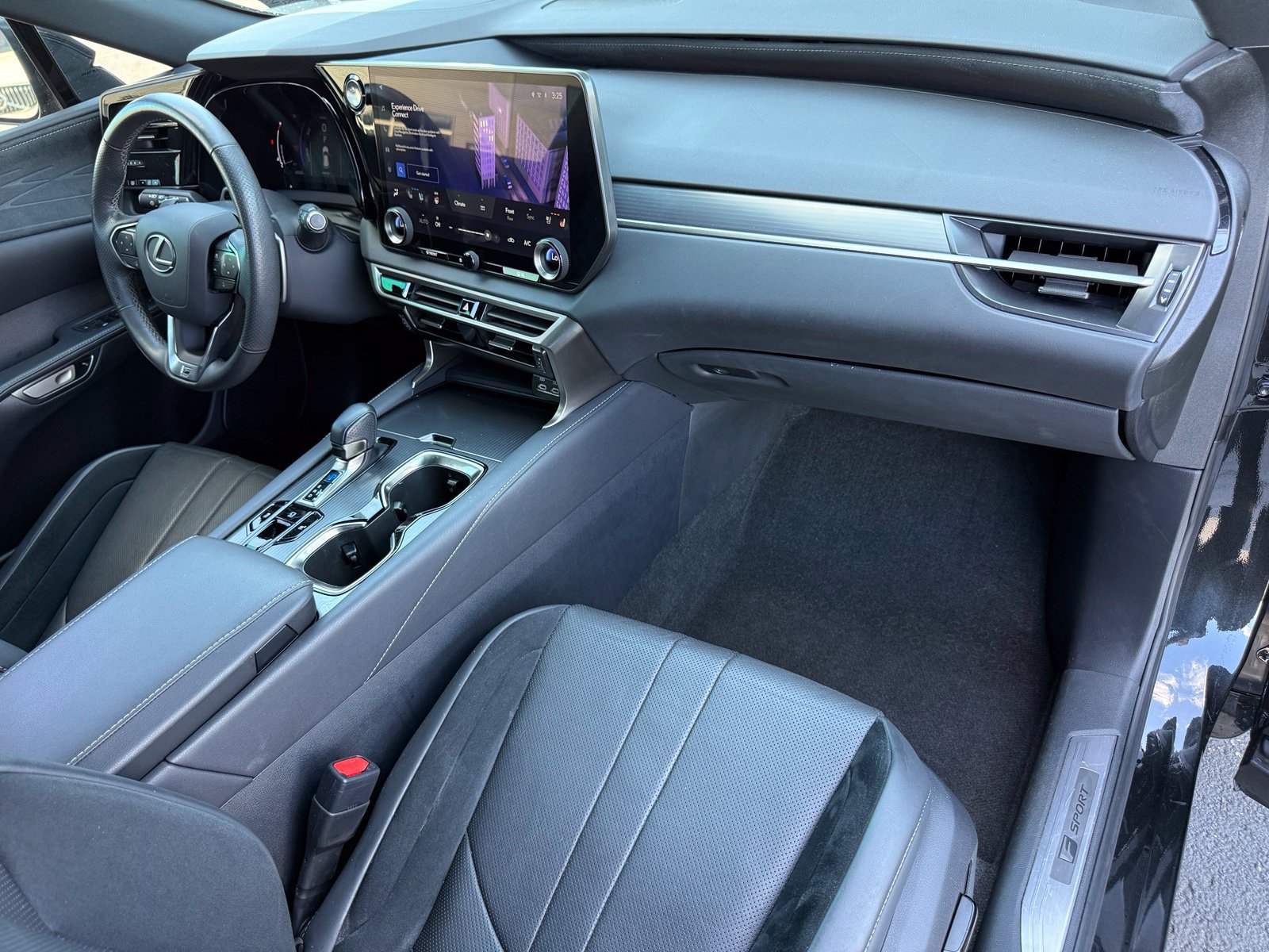 Used 2023 Lexus RX 500h F Sport AWD/4WD image 19