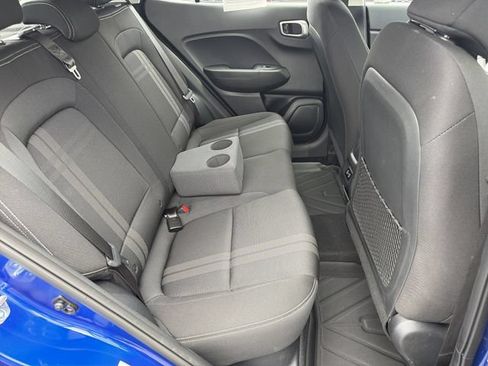 Certified 2025 Hyundai Venue SEL FWD image 15