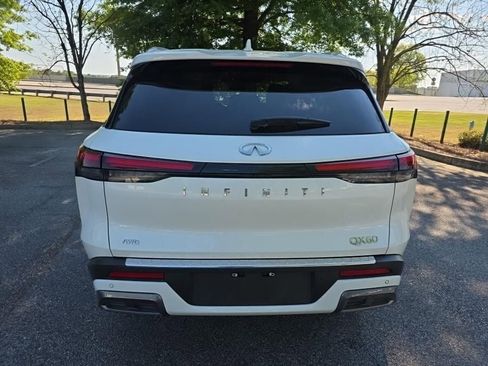 Used 2023 INFINITI QX60 Sensory w/ Vision Package image 4