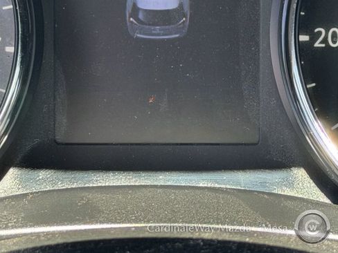 Used 2020 Nissan Rogue SV FWD image 36