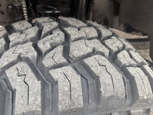 Used 2023 Ford F250 XLT AWD/4WD image 11