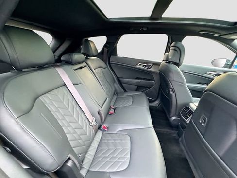 Used 2025 Kia Sportage X-Line image 31