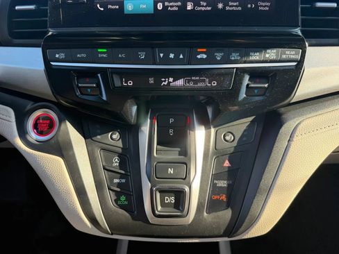 Used 2025 Honda Odyssey EX-L image 19