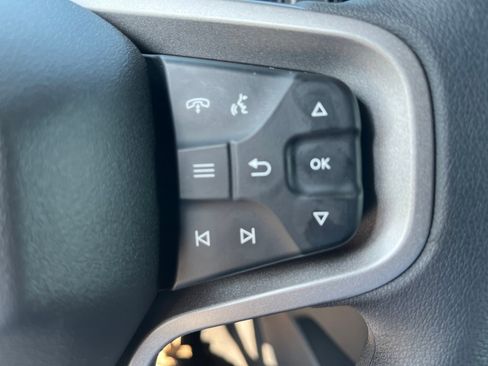 New 2025 Ford Bronco Base image 15